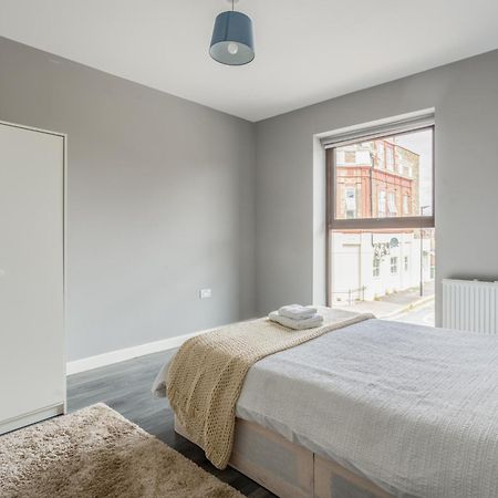 Modern Double Room With Shared Bathroom لندن المظهر الخارجي الصورة